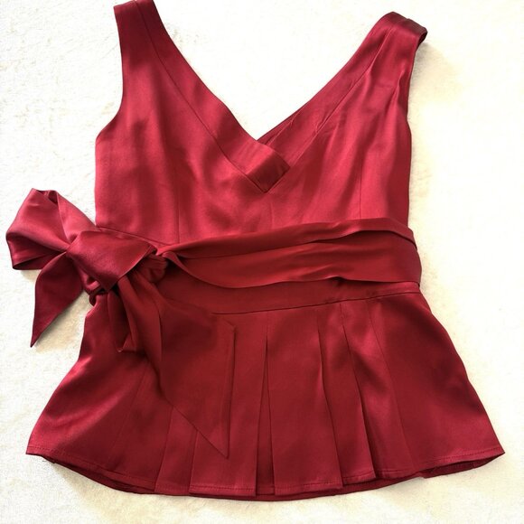 ANN TAYLOR 100% Silk Top with Ribbon Wrap Womens 2P Cranberry Red Heavy Silk - Picture 1 of 12